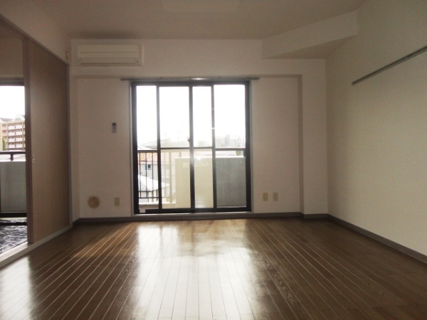 Living and room. The living room is a picture