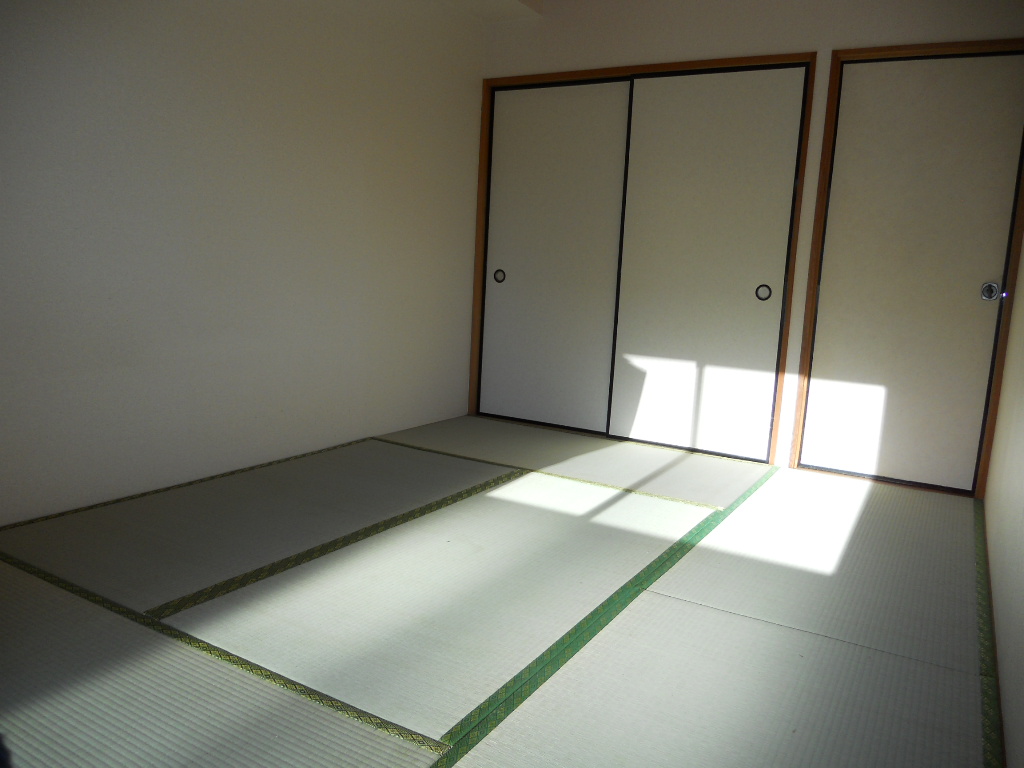 Receipt. Japanese-style storage