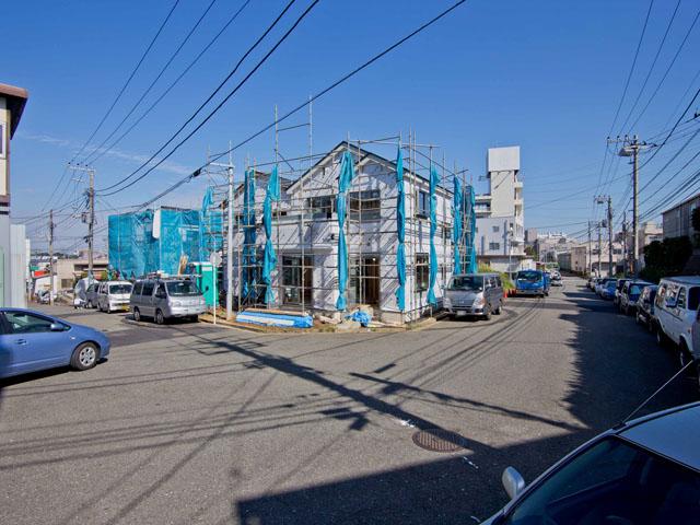 Local photos, including front road. Local (September 2013) Shooting