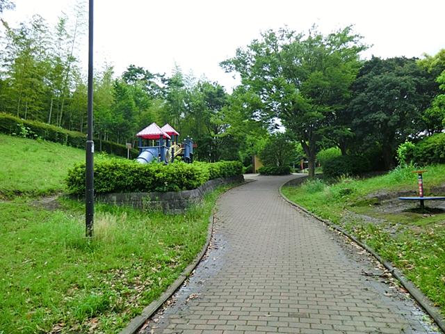 park. 450m until Hayabuchi park