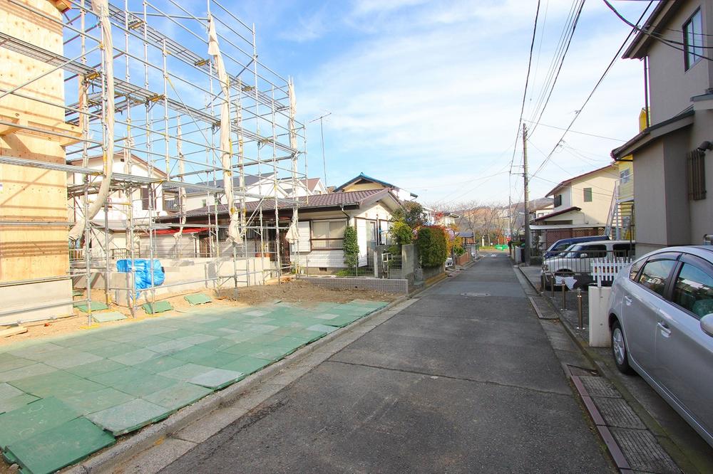 Local photos, including front road. Local (12 May 2013) Shooting