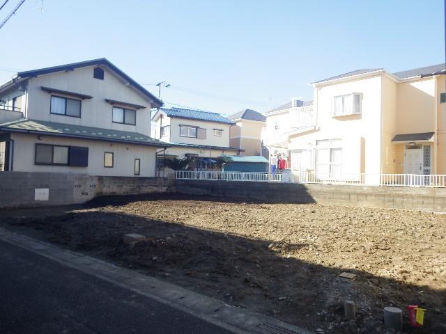 Local land photo. Southeast side of the road