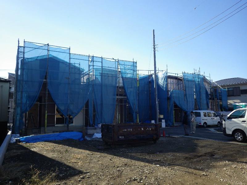 Local photos, including front road. It's home under construction! The far right is the equivalent property