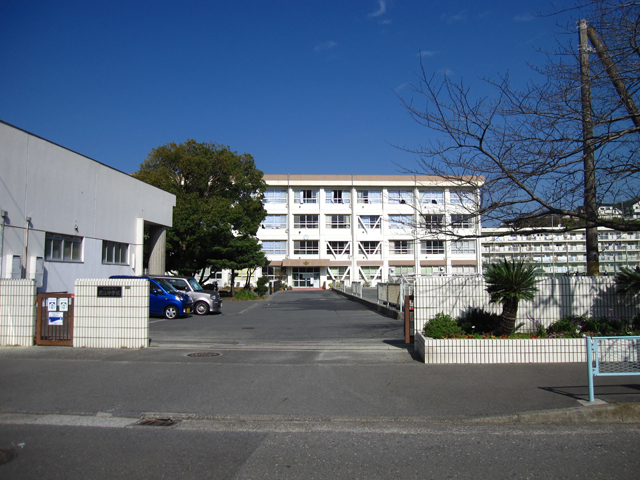 Junior high school. 363m to Yokosuka Municipal Takeyama junior high school (junior high school)