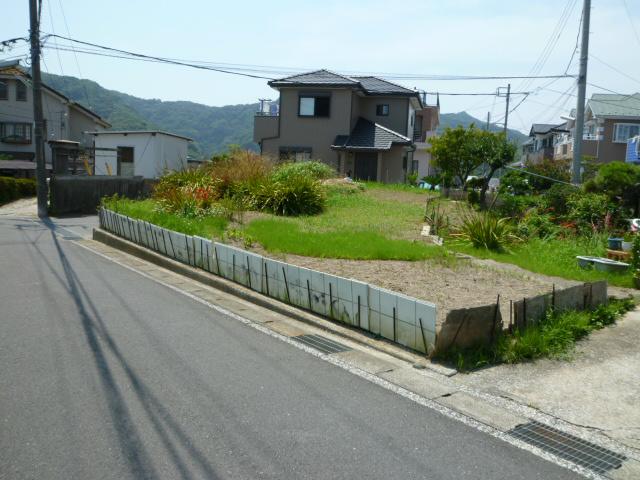 Local land photo. Refreshing the land