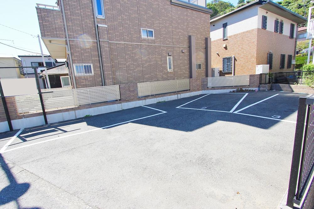 Local appearance photo. Local (09 May 2013) Shooting