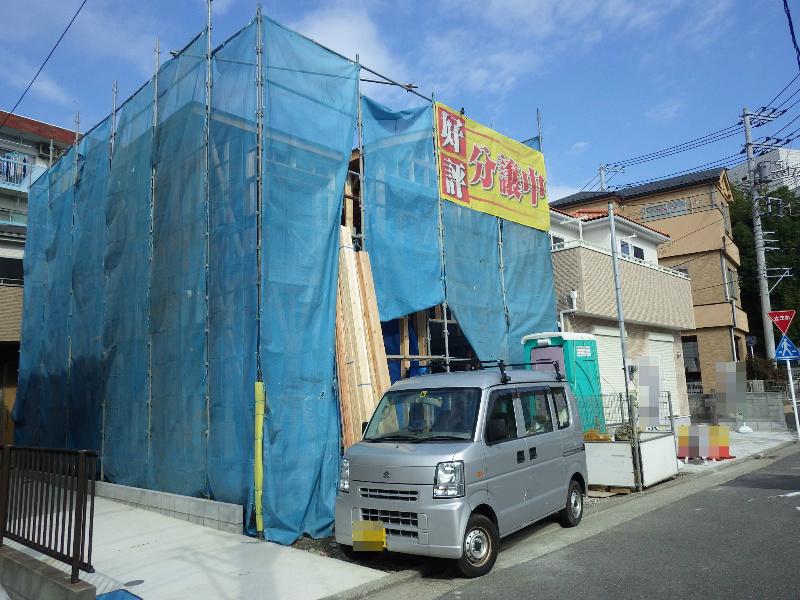 Local appearance photo. A 5-minute walk from JR Kinugasa Station!