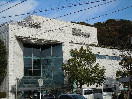 Other. Hamayu Hall is before walking 30 seconds of eye