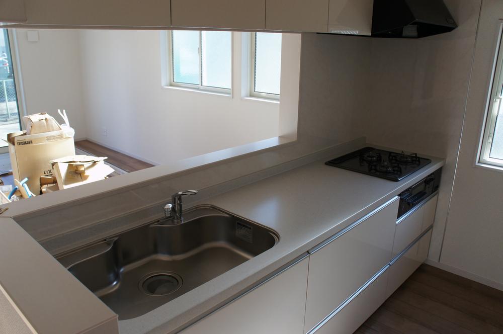 Kitchen. Indoor (10 May 2013) Shooting