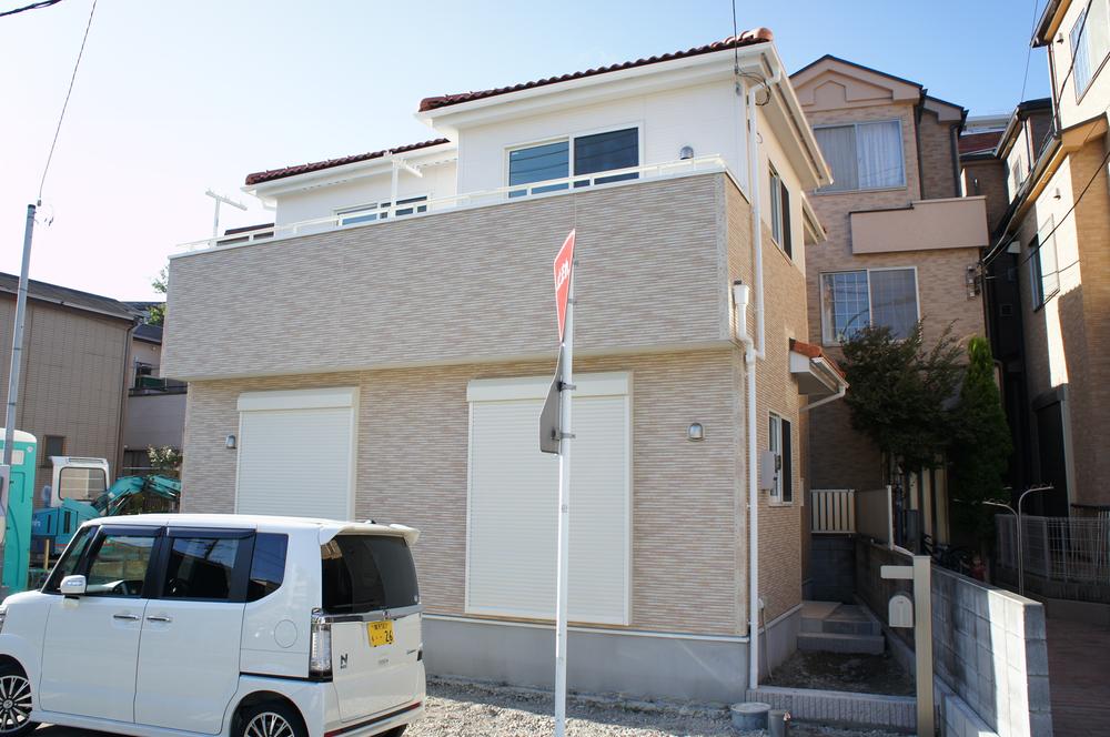 Balcony. Local (10 May 2013) Shooting