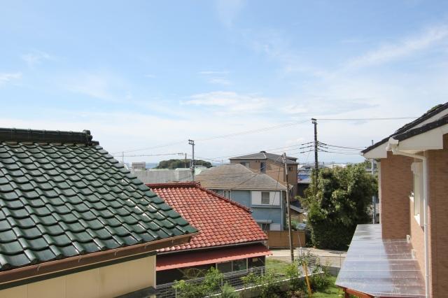 View photos from the dwelling unit. View from local (09 May 2012) shooting