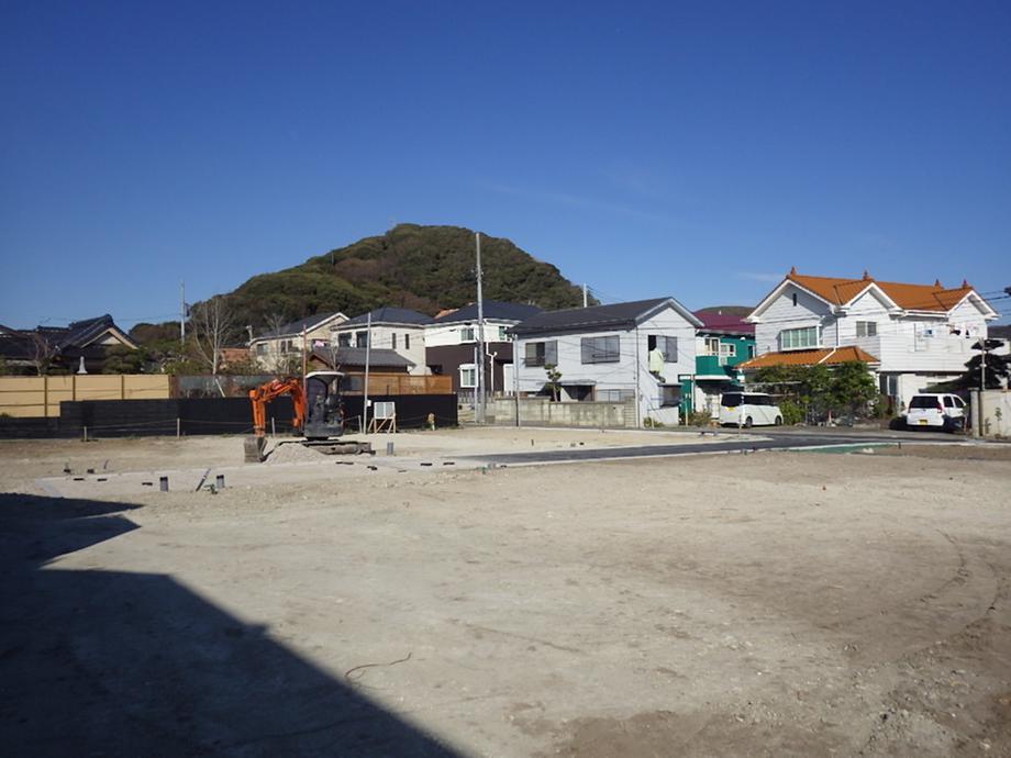 Local land photo. All 8 compartment