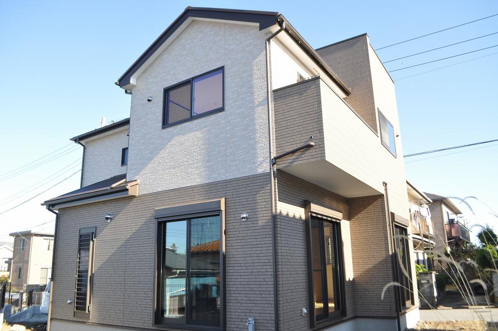 Local appearance photo. From the garden. Good for you can see day. It is soon near completion. You can preview.