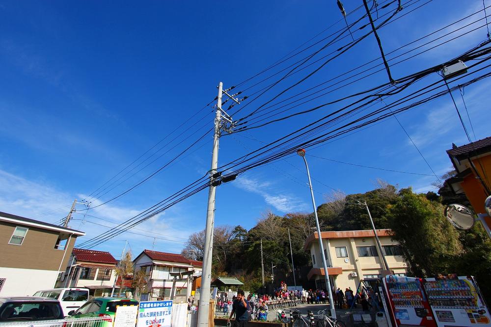 View photos from the dwelling unit. View from the site (December 2013) Shooting