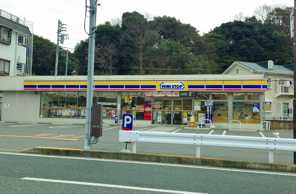 Convenience store. MINISTOP 793m to Yokosuka Negishi-cho shop