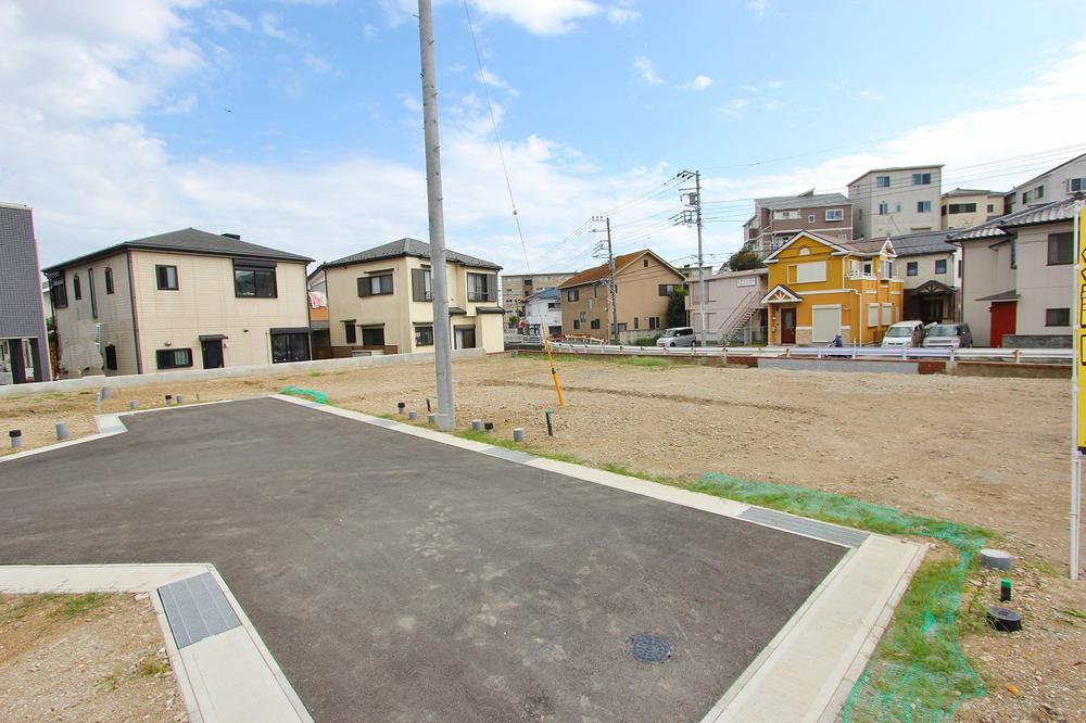 Local appearance photo. Local (10 May 2013) Shooting