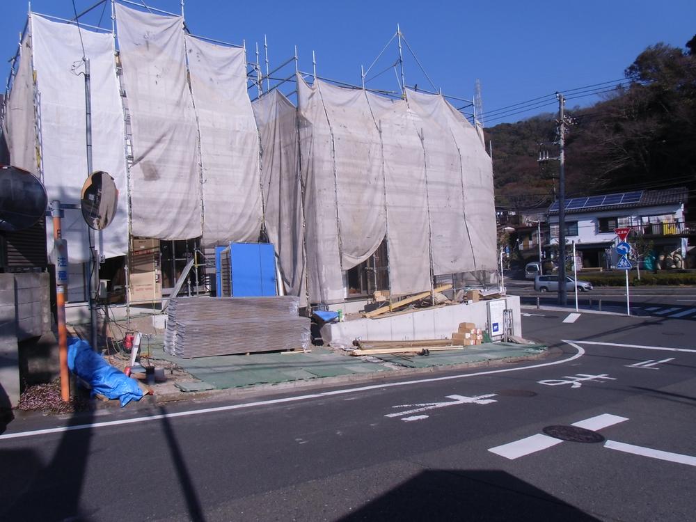 Local photos, including front road. Current Status photo (December 3 shooting)