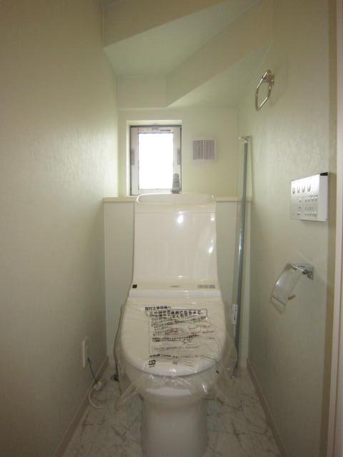Toilet. First floor toilet