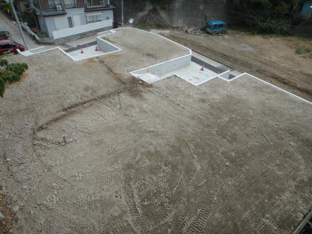 Local land photo. Current situation vacant lot, Water and sewage pipe retraction already.