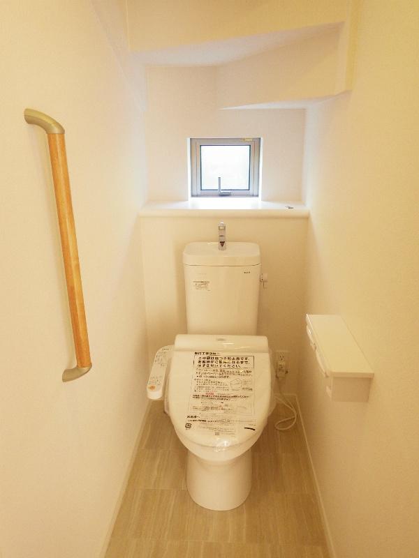 Toilet. Toilet construction cases