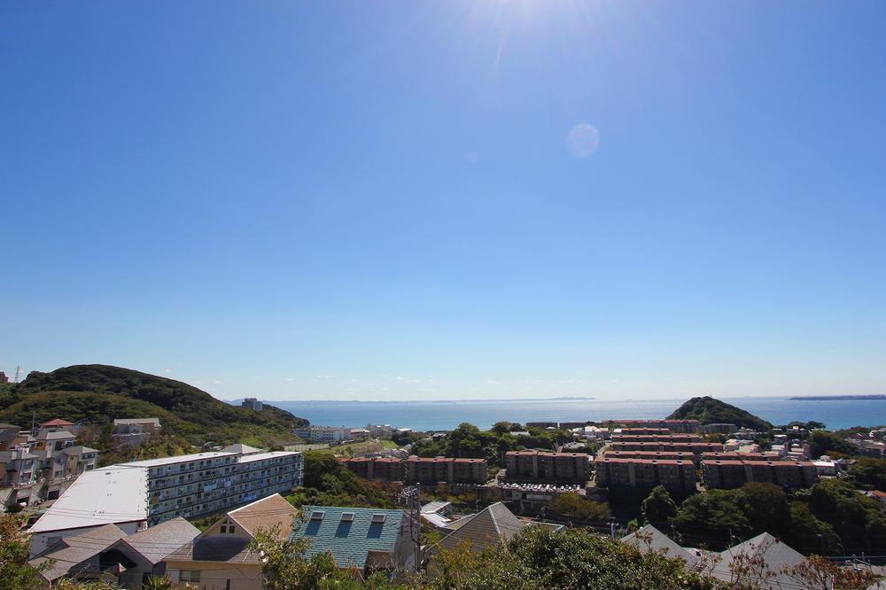 View photos from the dwelling unit. View from the site (October 2013) Shooting