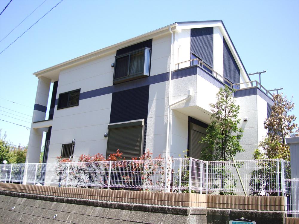 Same specifications photos (appearance). You can choose outer wall color. It is Asahi Kasei power board 37 mm.