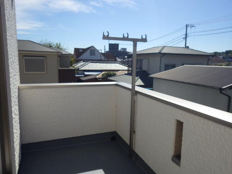 Same specifications photos (Other introspection). Example of construction. Balcony wide margin