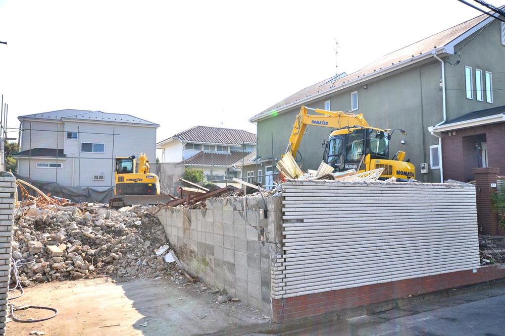 Local appearance photo. Local (11 May 2013) Shooting