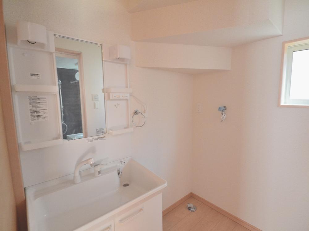 Same specifications photos (Other introspection)