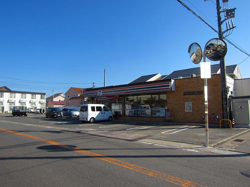 Convenience store. Seven-Eleven 400m to Yokosuka Nagai 3-chome