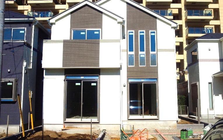 Same specifications photos (appearance). You can choose outer wall color. It is Asahi Kasei power board 37 mm.