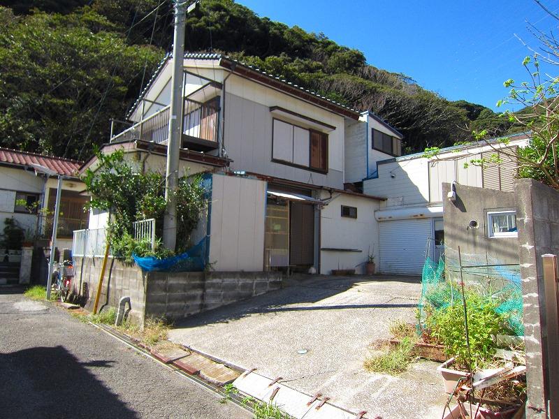 Local photos, including front road