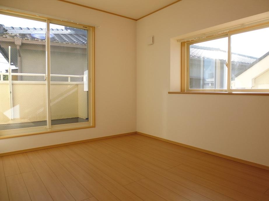 Non-living room. Indoor (11 May 2013) Shooting