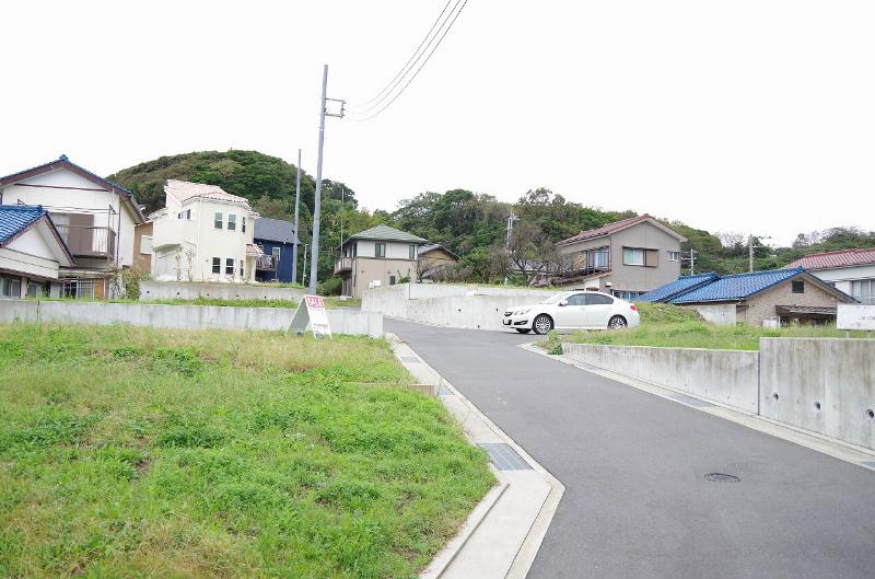 Local appearance photo. Around it is very quiet.