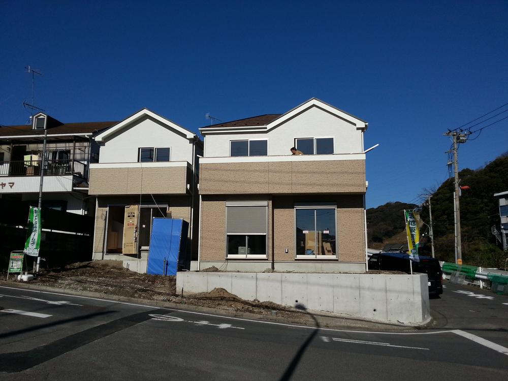 Local appearance photo. Local (12 May 2013) Shooting