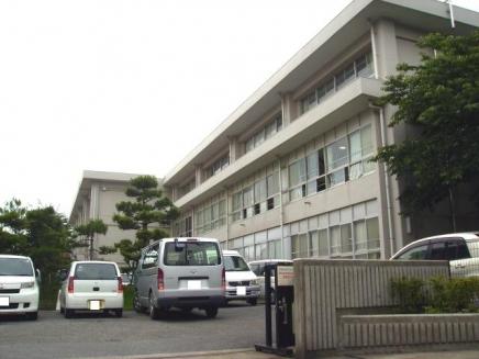 Primary school. 314m to Yokosuka Municipal Kugo Elementary School