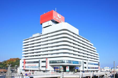 Shopping centre. 1069m to Sun Beach Oppama