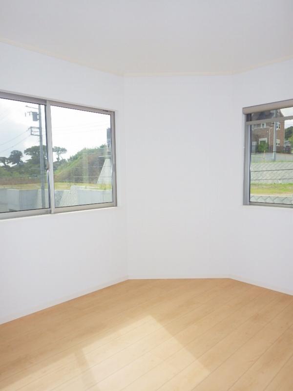 Non-living room. 2nd floor 5.7 Pledge bedroom