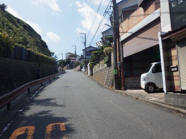 Local photos, including front road. A certain sense of liberation southeast side road 7.0m