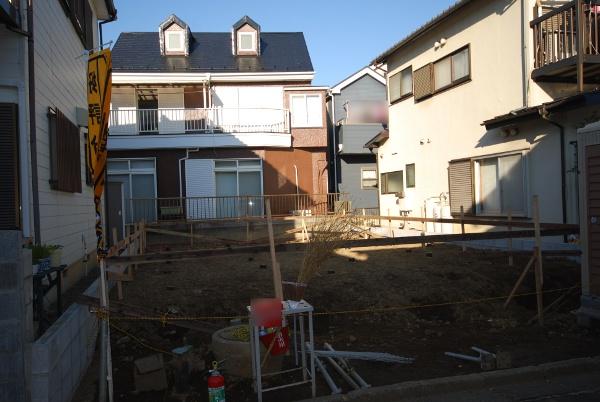 Local appearance photo. Local (12 May 2013) Shooting