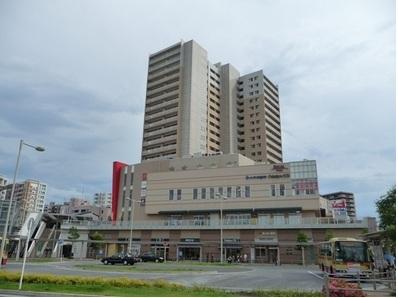 Other Environmental Photo. Odakyusagamihara is conveniently located and a 9-minute walk up to 720m Station to Station!