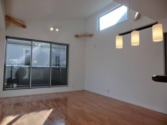 Living. Indoor (12 May 2013) Shooting