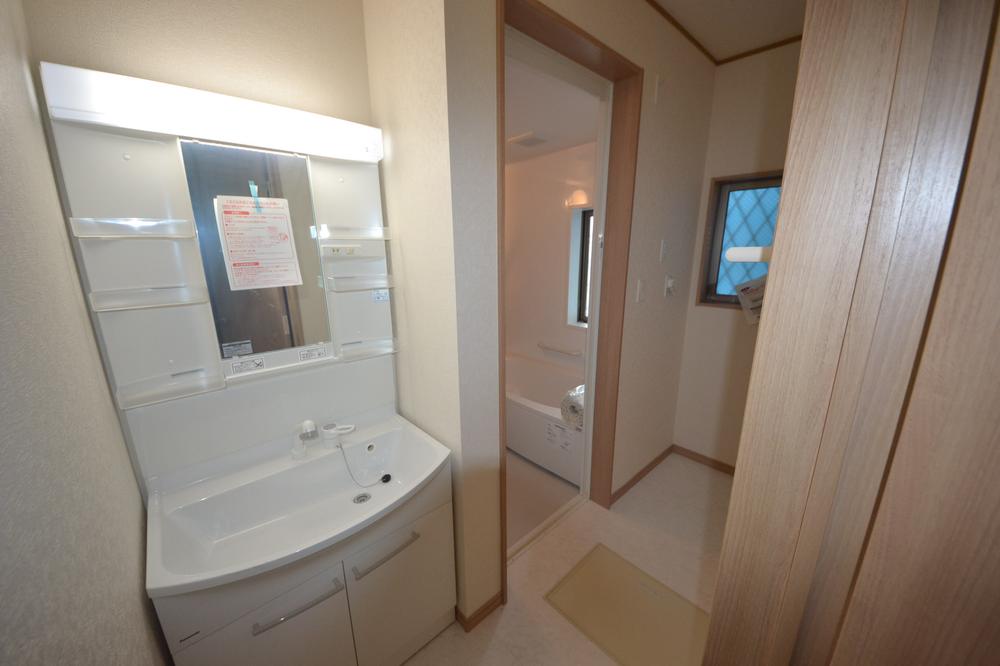 Bathroom. Building 2 Vanity (July 2013) Shooting