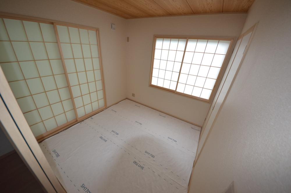 Non-living room. Building 2 Japanese-style room (July 2013) Shooting