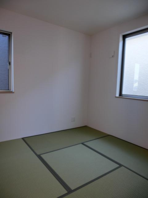 Non-living room. Indoor (12 May 2013) Shooting