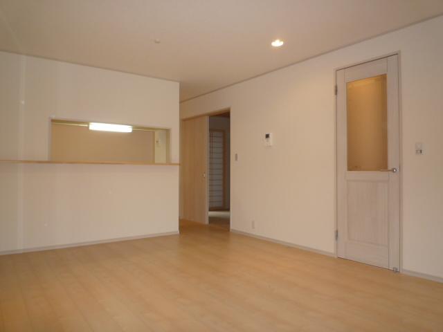 Living. Spacious living room was white and keynote