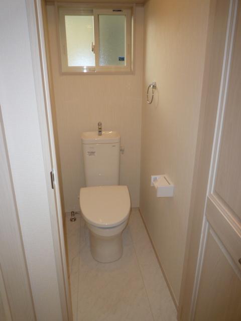 Toilet. Second floor toilet