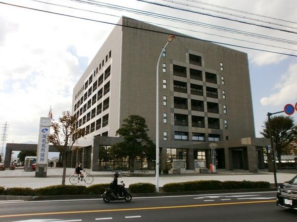 Other. Ebina City Hall