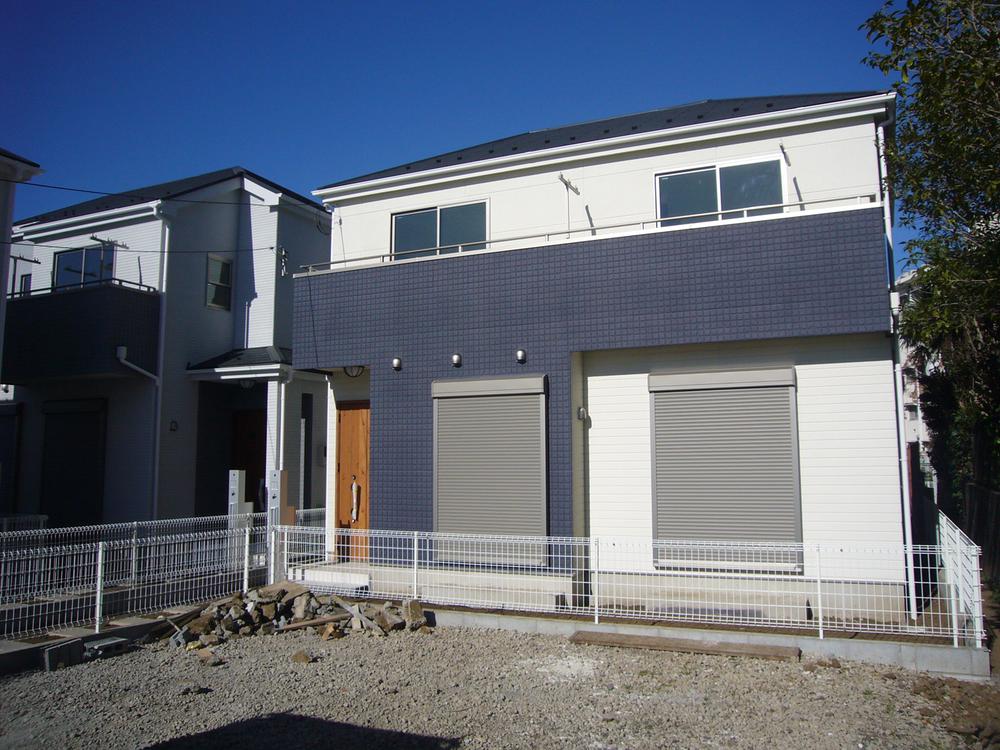 Local appearance photo. Local (11 May 2013) Shooting