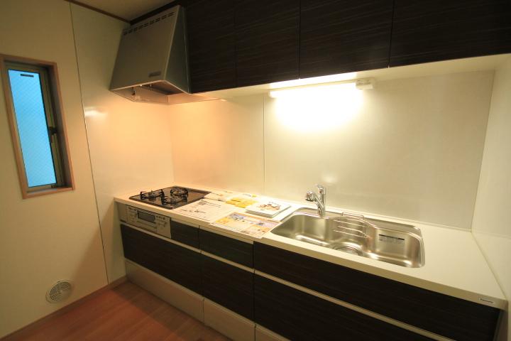 Kitchen. Building 2 room (September 2013) Shooting